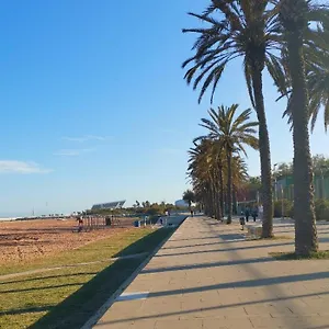Duplex / Beach 3min/ Bcn Center 10min/tren 2min , Sant Adrià de Besòs España